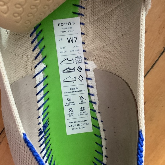 Rothy's ballerina Mary Janes in conch - Picture 7 of 9